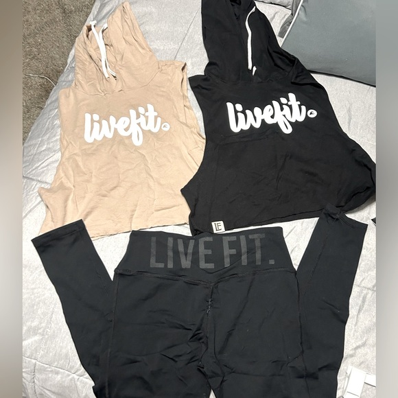 Live fit bundle - Picture 1 of 6
